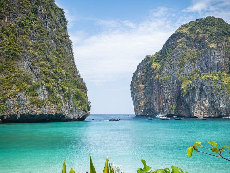 Phi Phi longtails — Thailand, Thailand